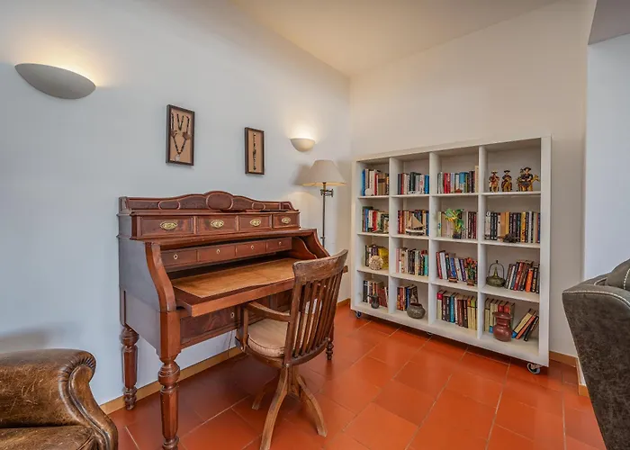 Floor Marina With Classic Charm #1995