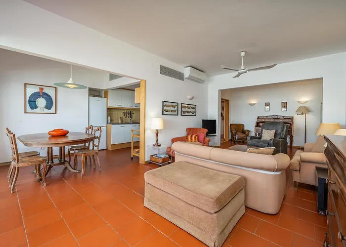 Floor Marina With Classic Charm #1995 Apartment Lagos