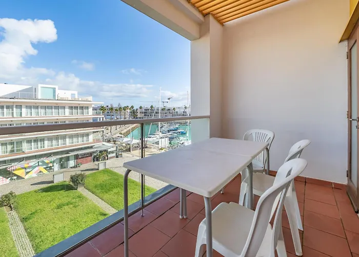 Apartment Floor Marina With Classic Charm #1995