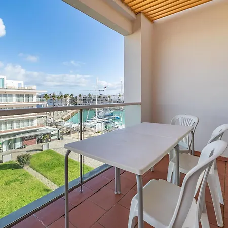 Apartment Floor Marina With Classic Charm #1995